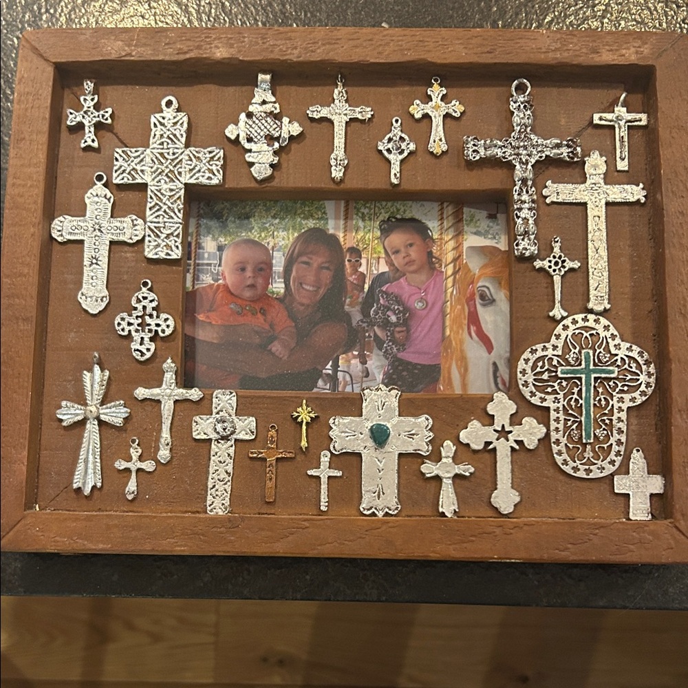 Gorgeous frame. with crosses
